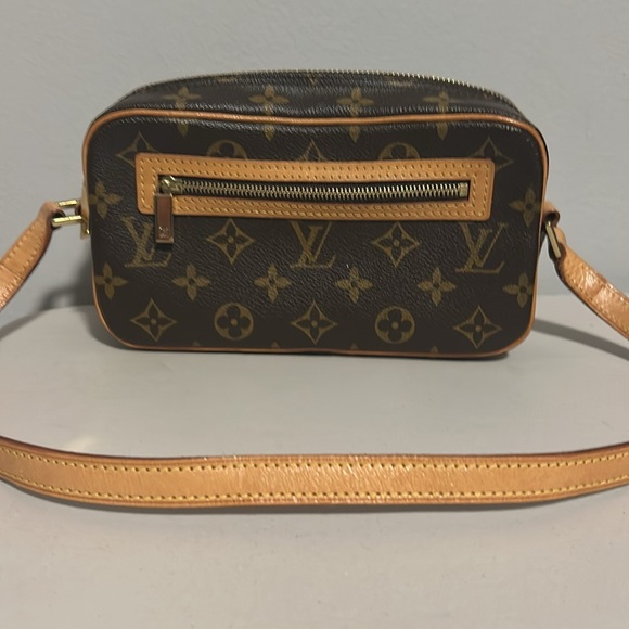Louis Vuitton Pochette Cite Shoulder Bag Monogram Brown - Picture 11 of 13